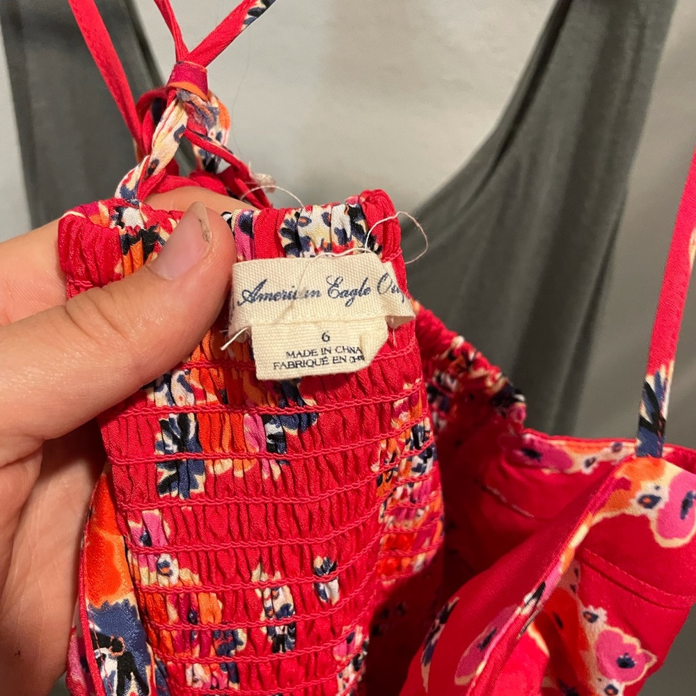 American Eagle Pink Floral Dress - size 6 - Picture 3 of 3